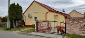 Гостиница Kalandor szállás  Кожармишлены